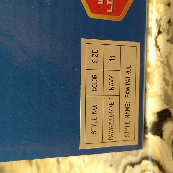 *NEW IN BOX* Paw Patrol Shoes by Nickelodeon with blue flashing lights, size 11 - Picture 12 of 13